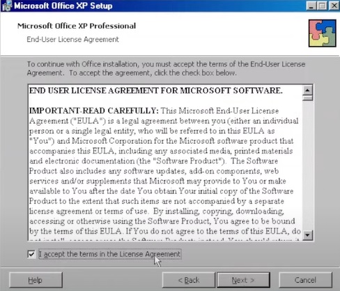 Microsoft Office XP setup. Terms of License Agreement step.
