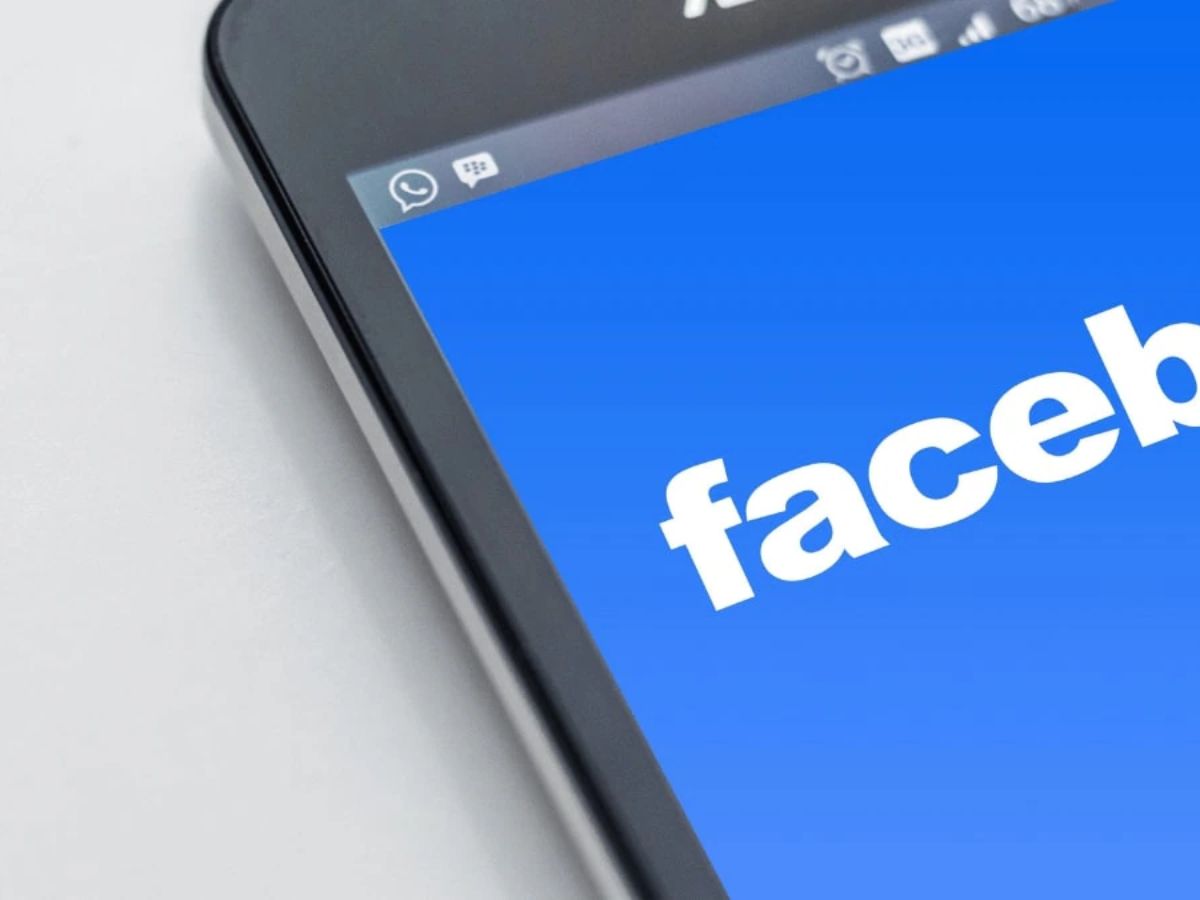 How to Download Facebook Videos For Free on PC? Complete Guide