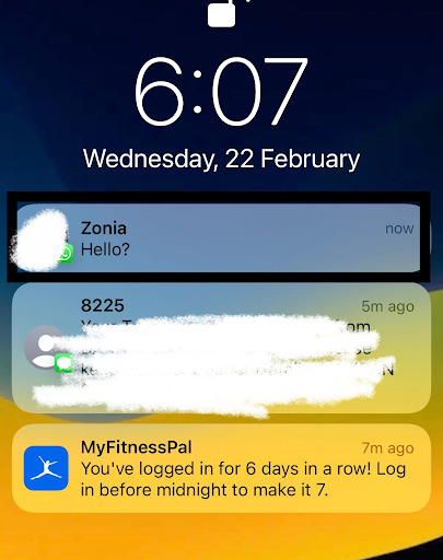 Hide online status by replying from the notification panel.