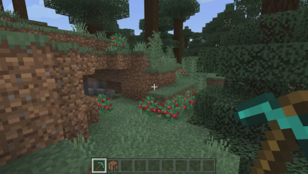 How to tame a fox in Minecraft